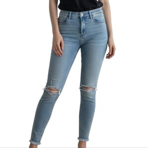 New Sonoma High rise ankle distressed legging jeans size 13/31.
